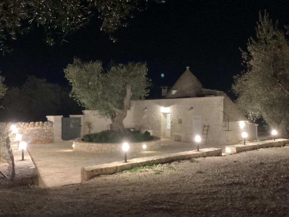 Trullo Dell' Edera Con Piscina Privata Apartment Alberobello Luaran gambar
