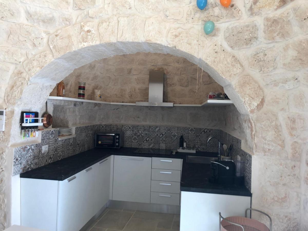 Trullo Dell' Edera Con Piscina Privata Apartment Alberobello Luaran gambar