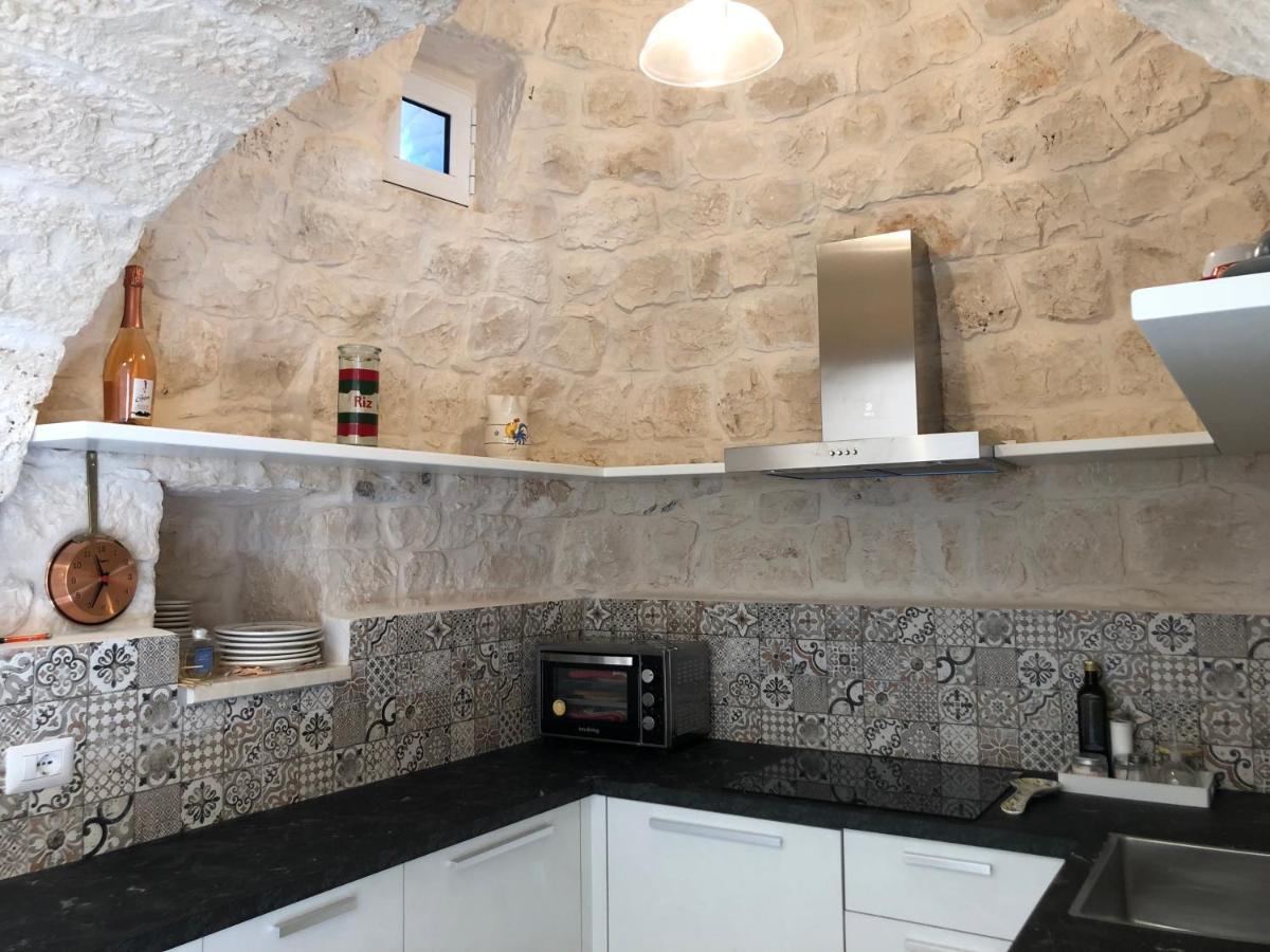 Trullo Dell' Edera Con Piscina Privata Apartment Alberobello Luaran gambar
