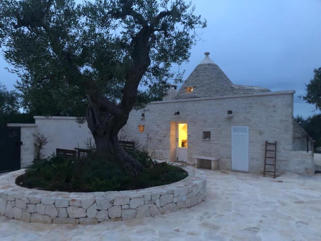 Trullo Dell' Edera Con Piscina Privata Apartment Alberobello Luaran gambar