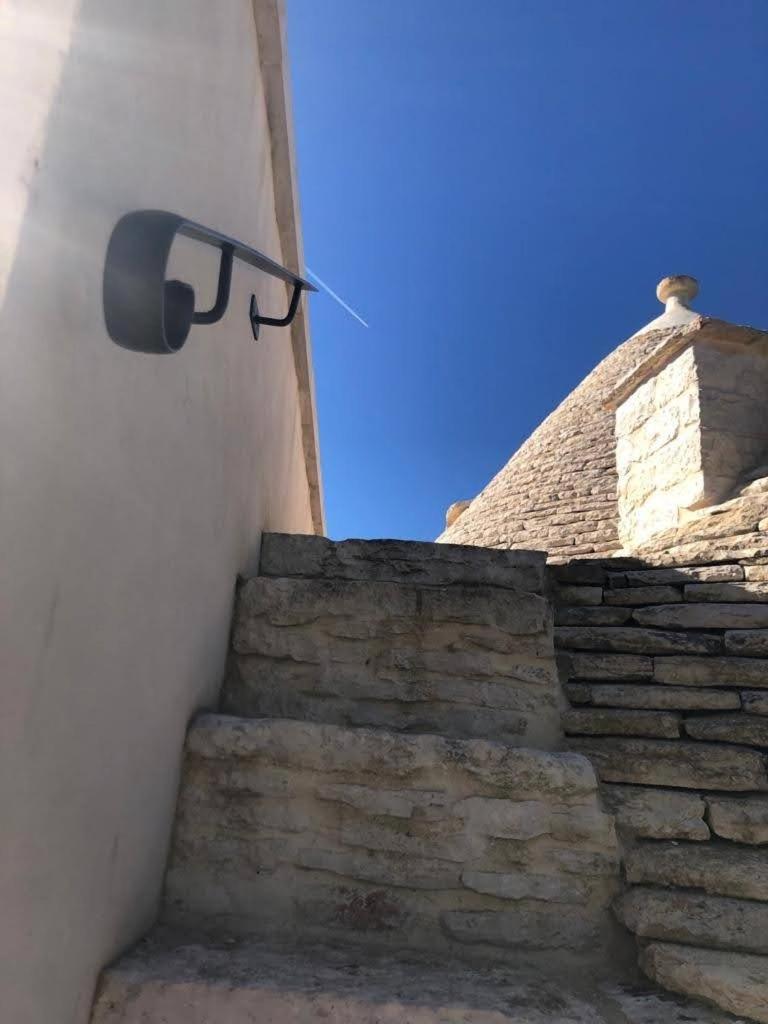 Trullo Dell' Edera Con Piscina Privata Apartment Alberobello Luaran gambar